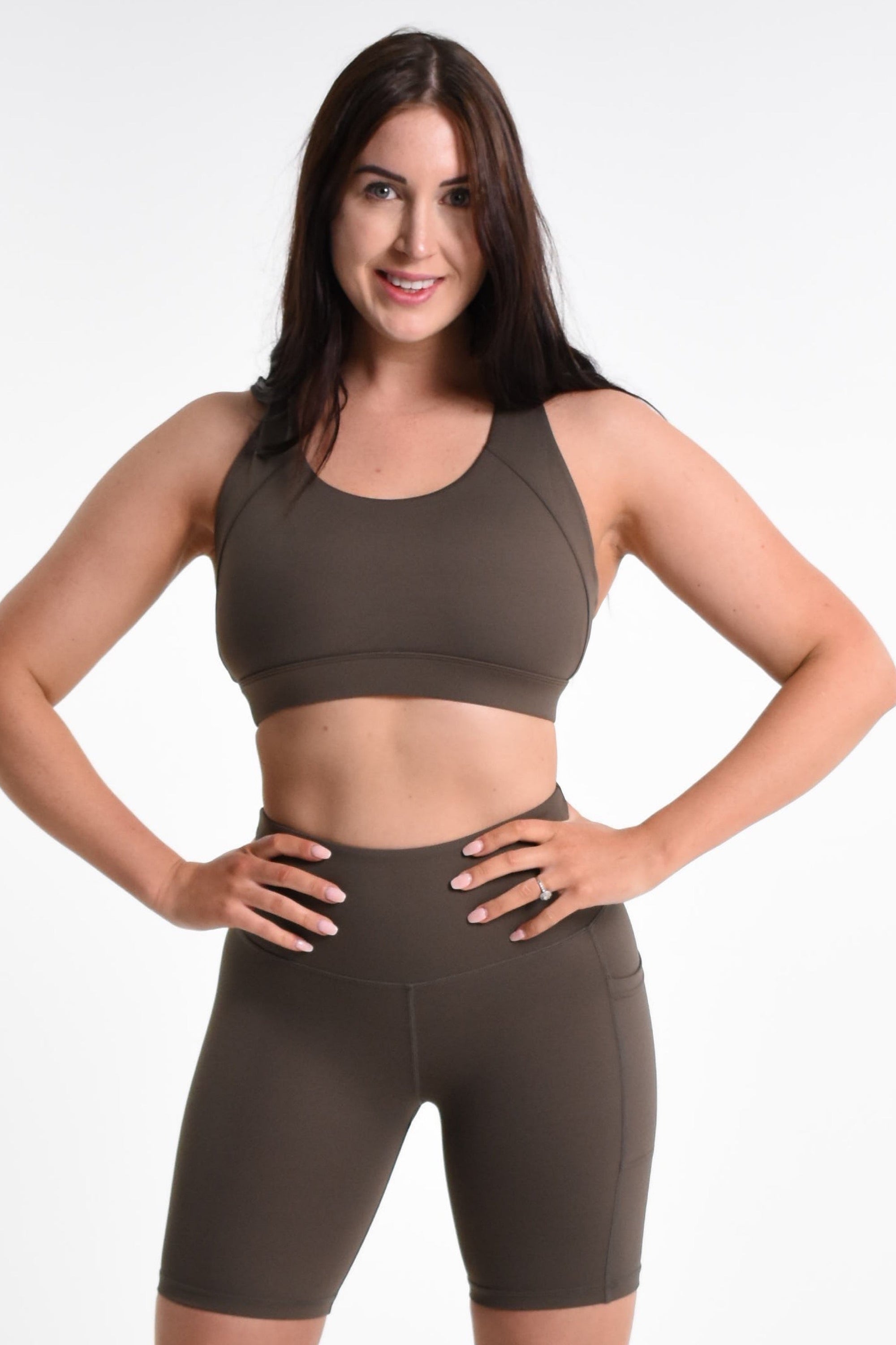 Pull Over Elle Elite Sports Bra - Hazel Green