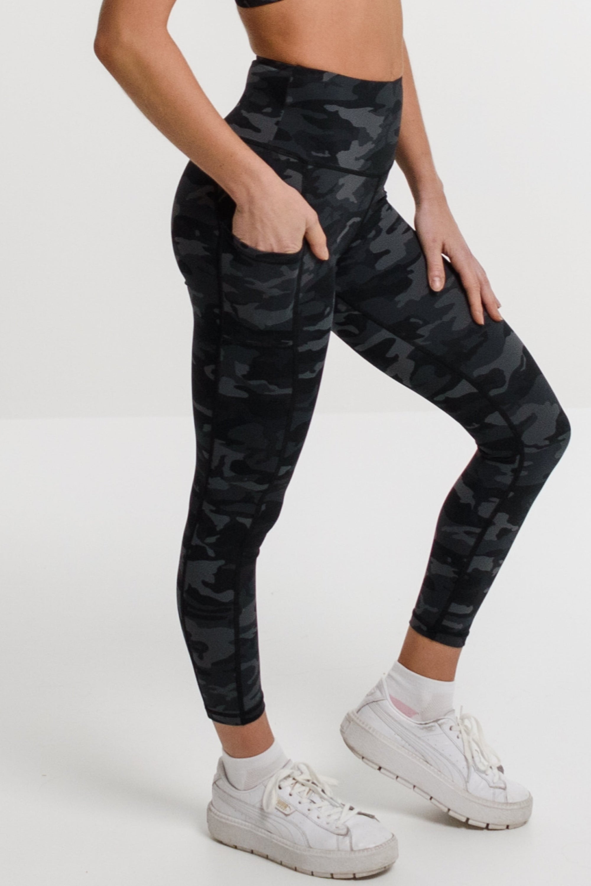 Lola Tight - Full Length - Black Camo